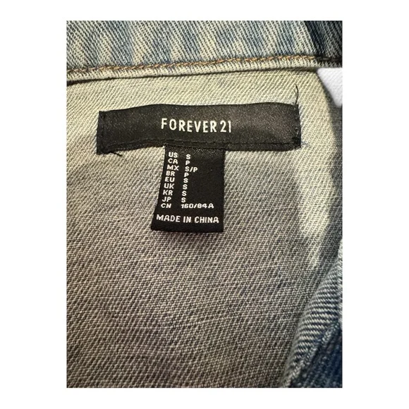 Patch Jean Jacket - Size S - Picture 5 of 7
